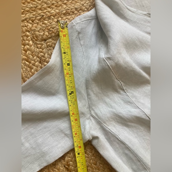 Lightweight Linen Blazer - Picture 13 of 15